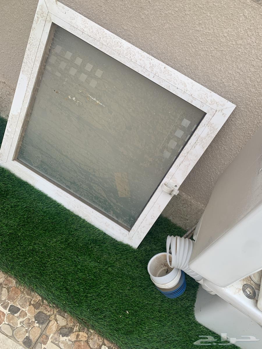 كرسي افرنجي اللي عالجدار64247921934337111