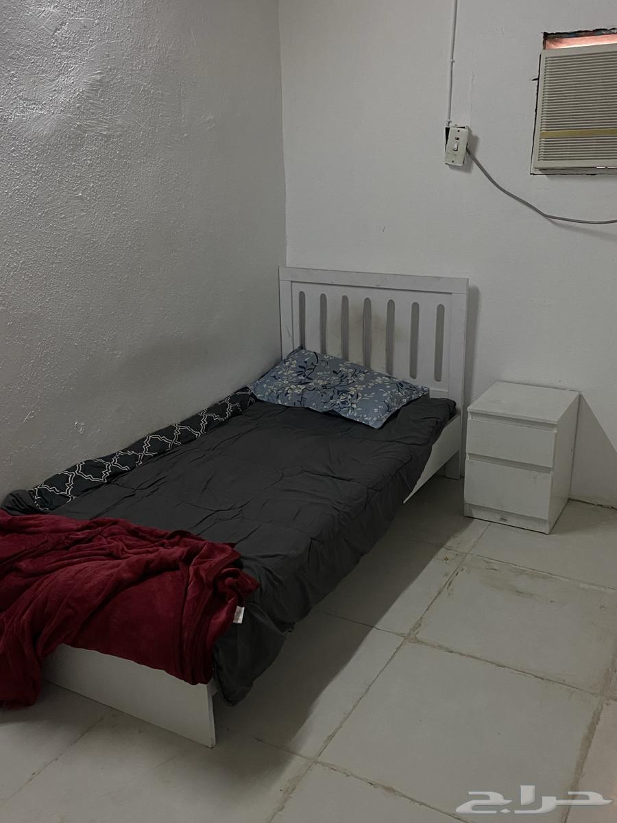 للبيع غرفة نوم كامله مع تلفاز64249629948035113