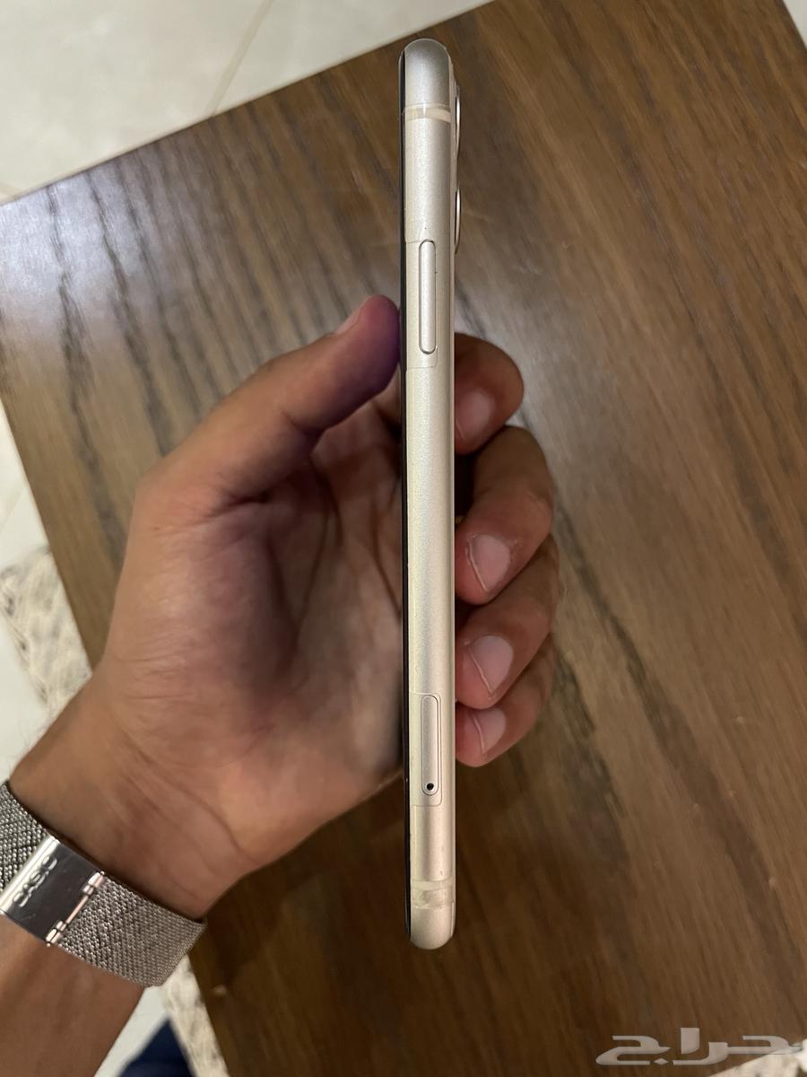 ايفون 11 نظيف جدا64235635861251114