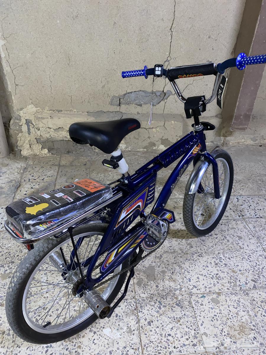 سيكل رامبو مقاس 20 اللون كحلي ما يشتكي من شي64234454293890113