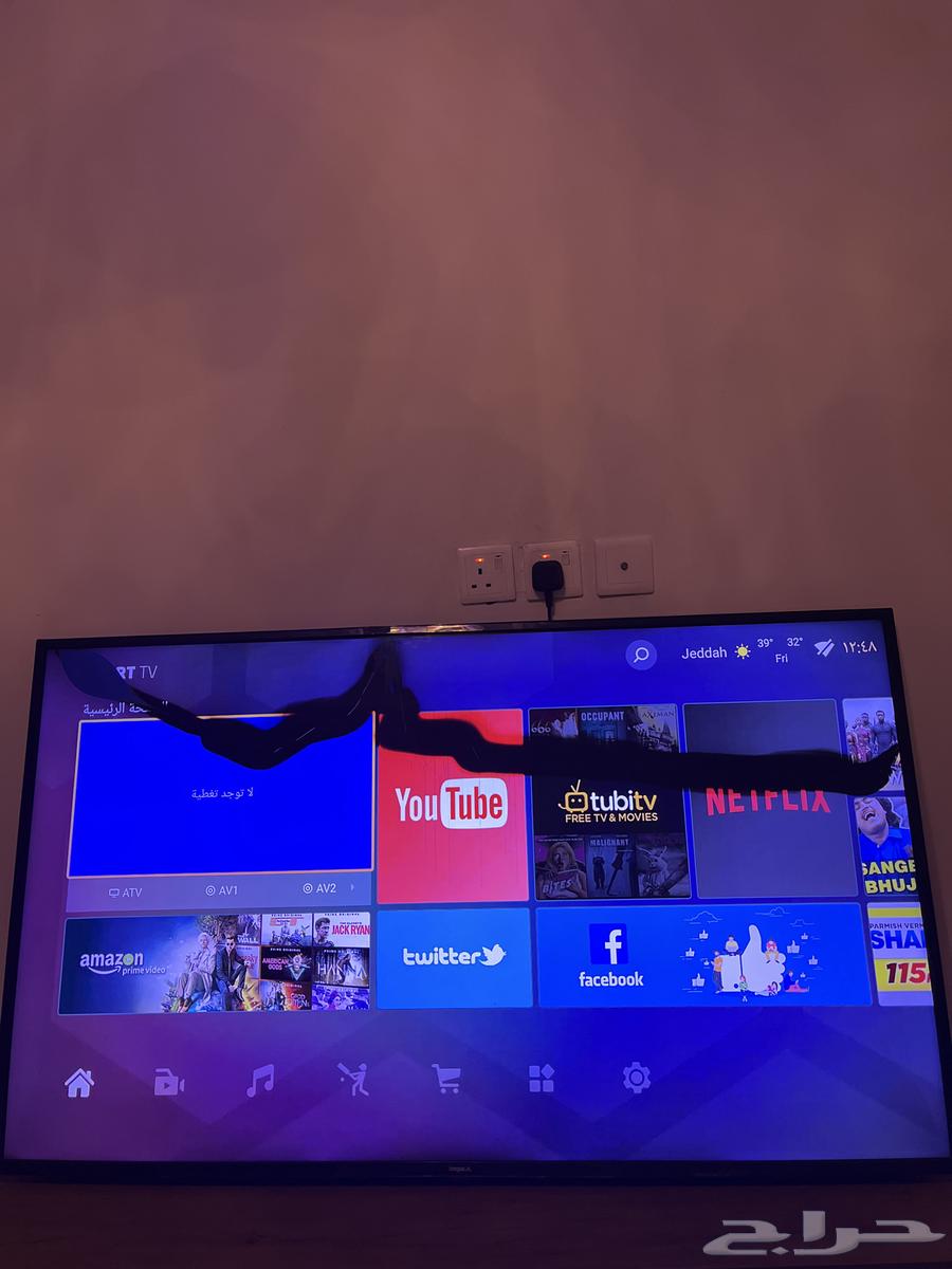 شاشه 50 بوصه فيها كسر بسيط64418904540289110