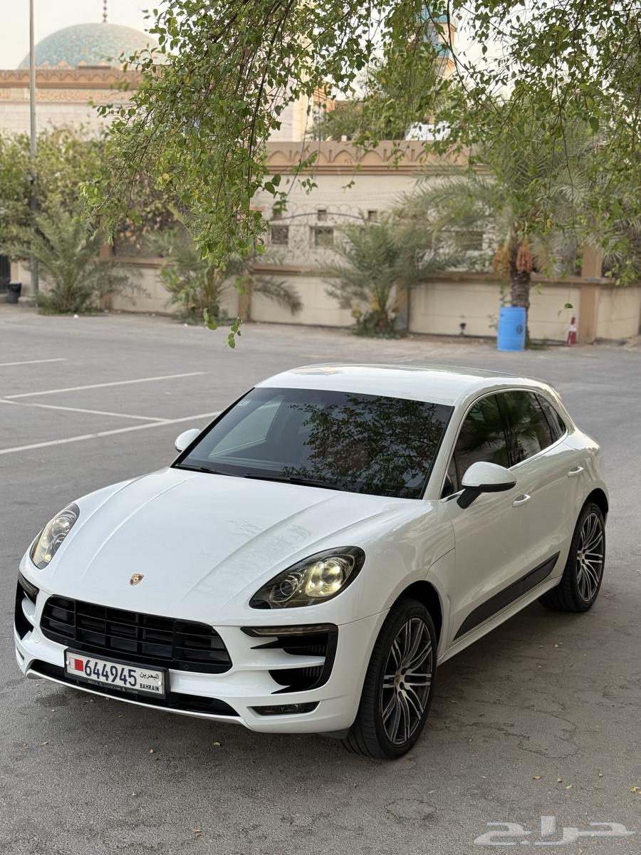 Porsche Macan 2015 S with low mileage and top cleanliness64412668525058111