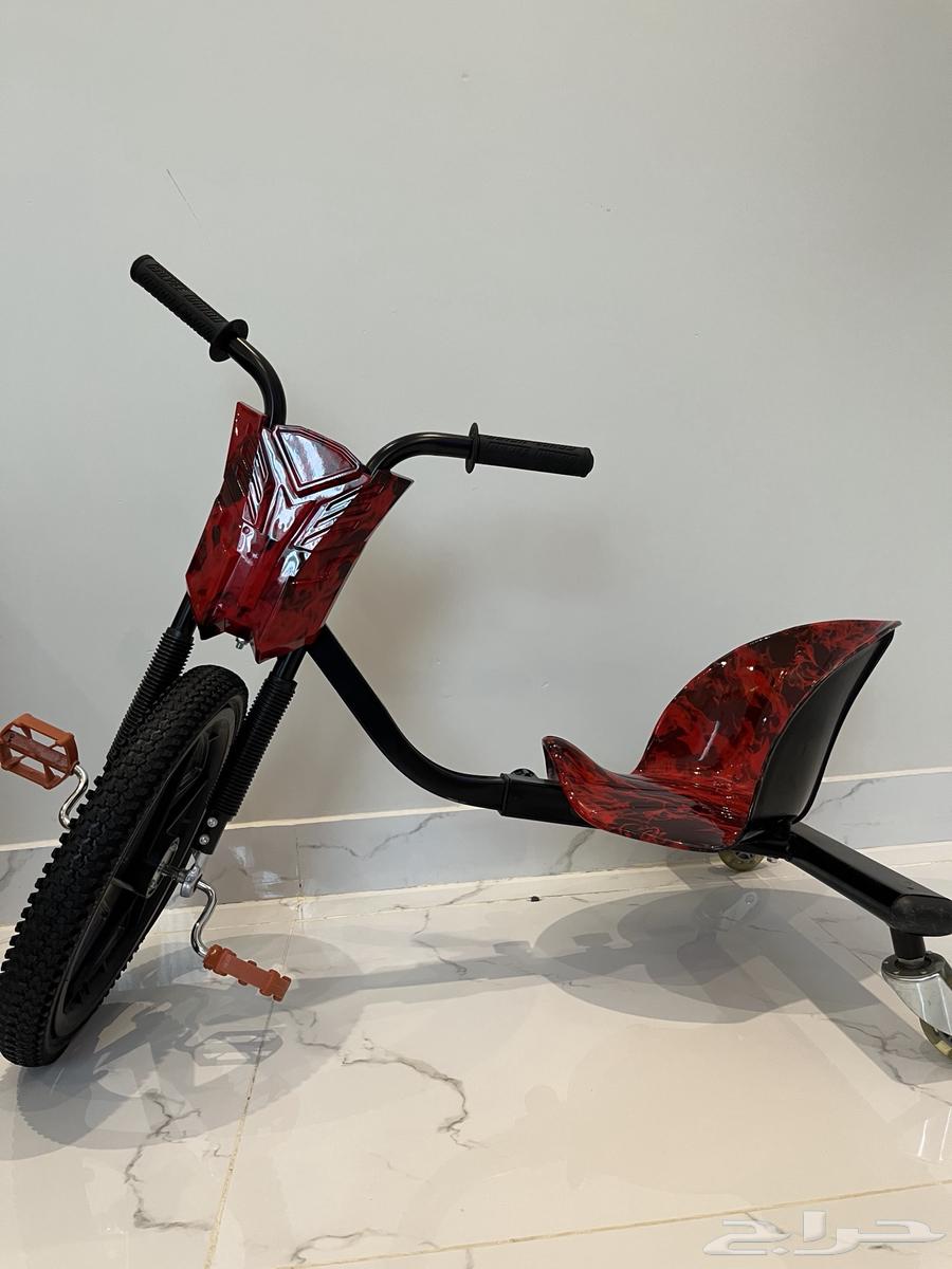 ثلاثة سكوترات هوائية للبيع الواحد ب150 السعر قابل للتفاوض64238855229059110