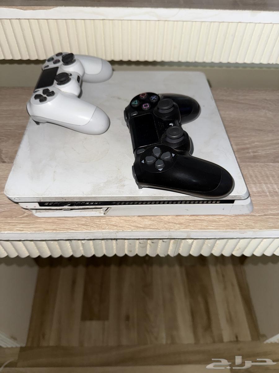 بلايستيشن 4 مع يدين وحدة اصلية64253578430211113