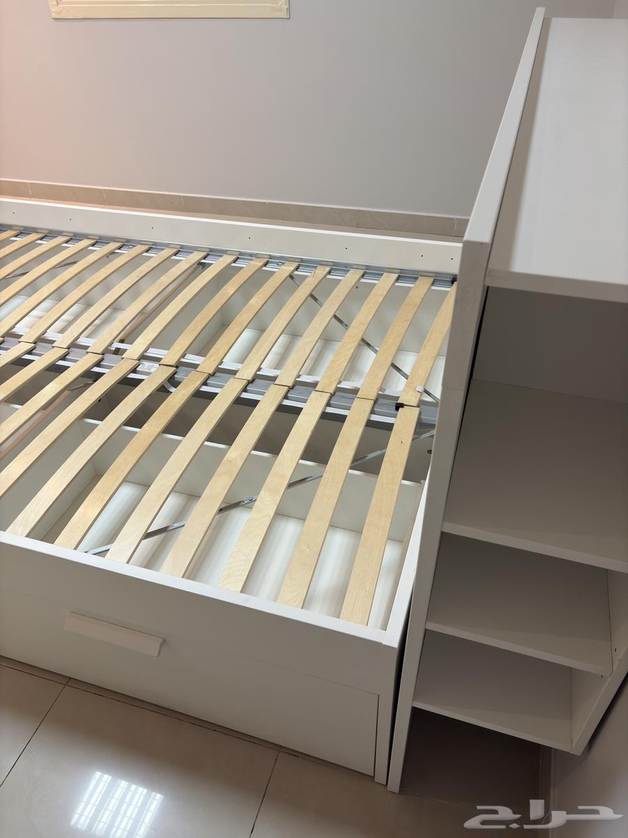 سرير من ايكيا ابيض مستعمل64235188588033112