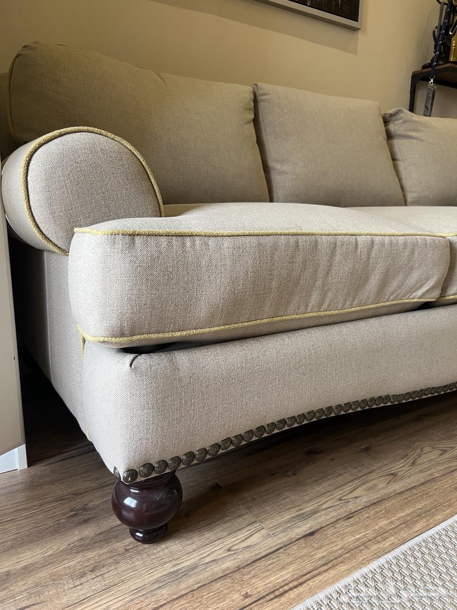 كنب64247713144323111