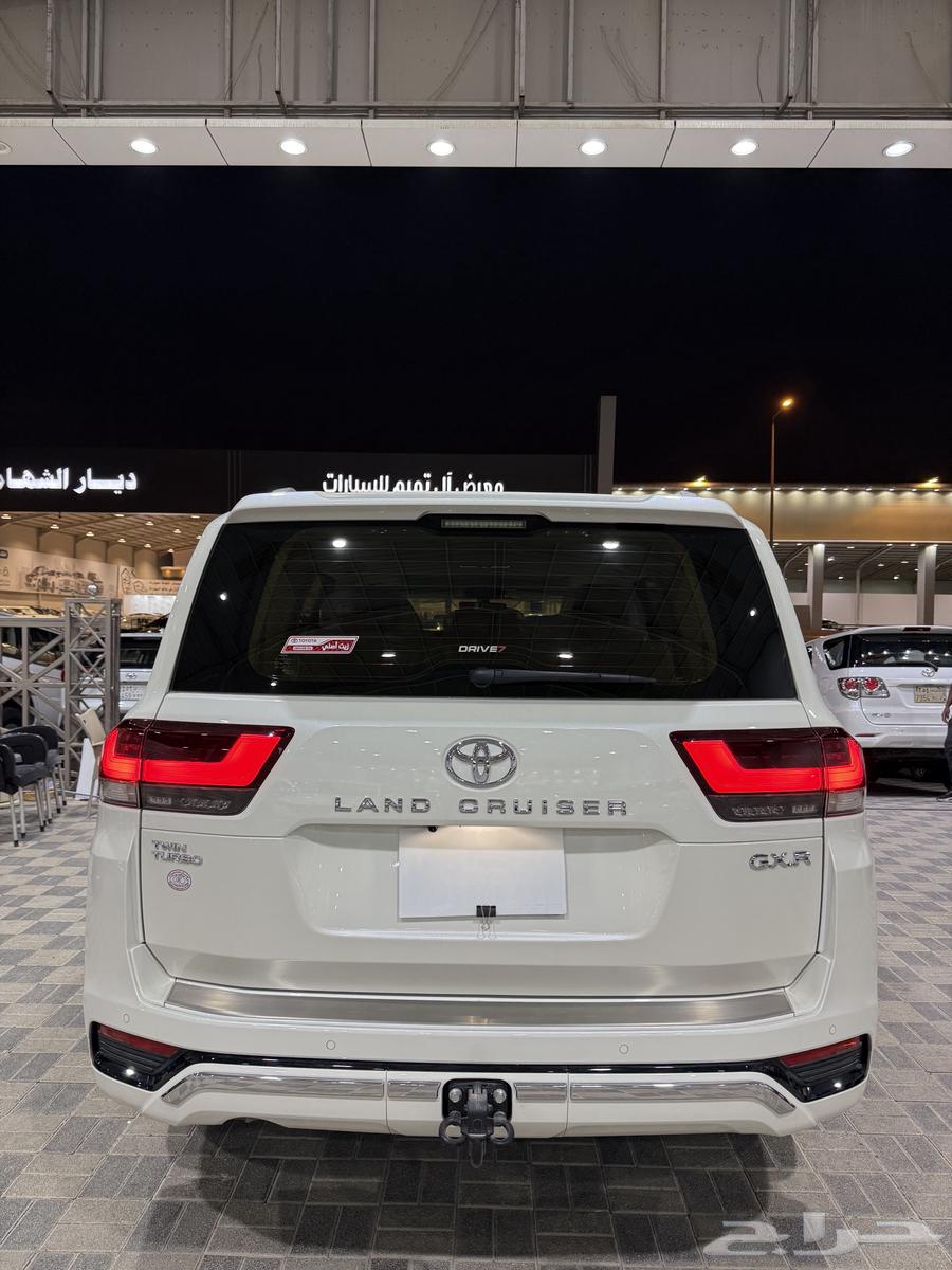 للبيع تويوتا لاندكروزر GXR L4موديل 2023 ( اصفار )64418336089217114