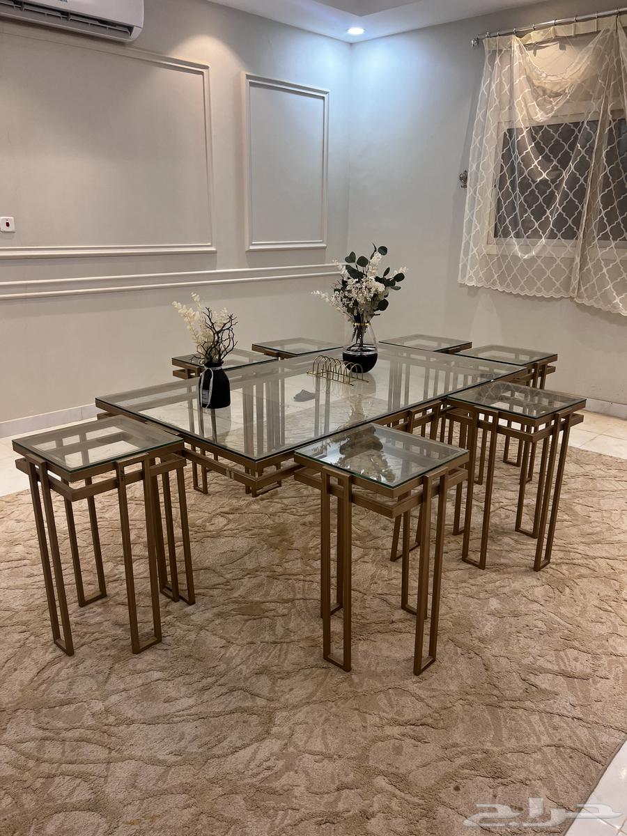 Large table with seven side tables for auction, base price 250064250753918851112