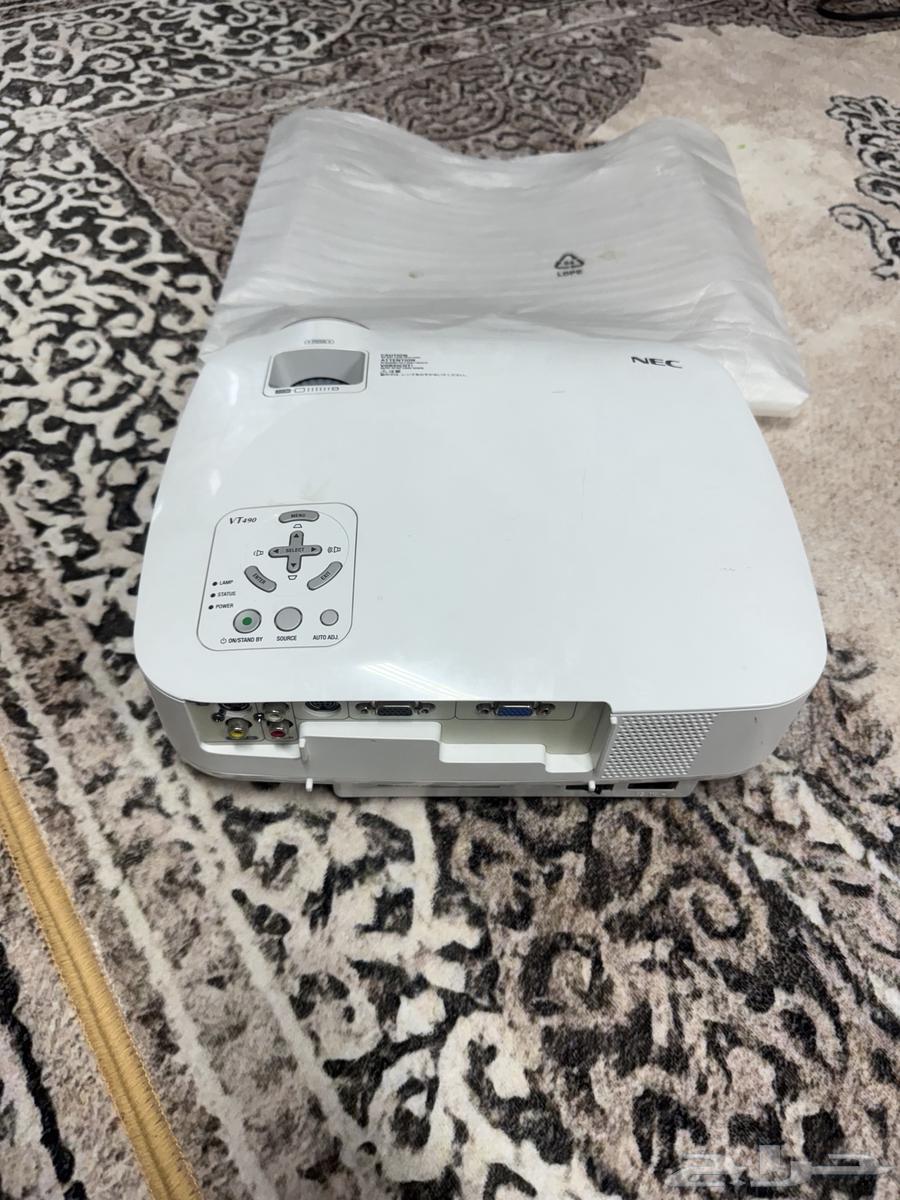 Projector64252647894659111