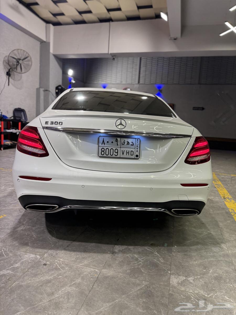 مرسيدس E300 201864419024857090111