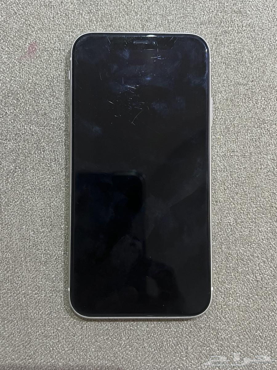 ايفون 11 نظيف جدا للبيع64240548600707111