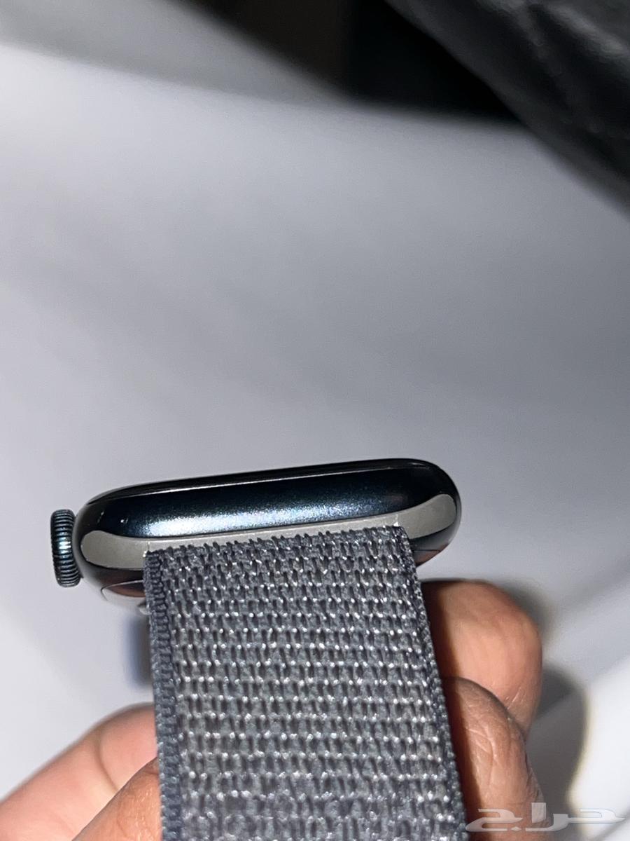 ابل واتش اس اي نظيفة جد ا جد ا مع الشاحن64253000562691114