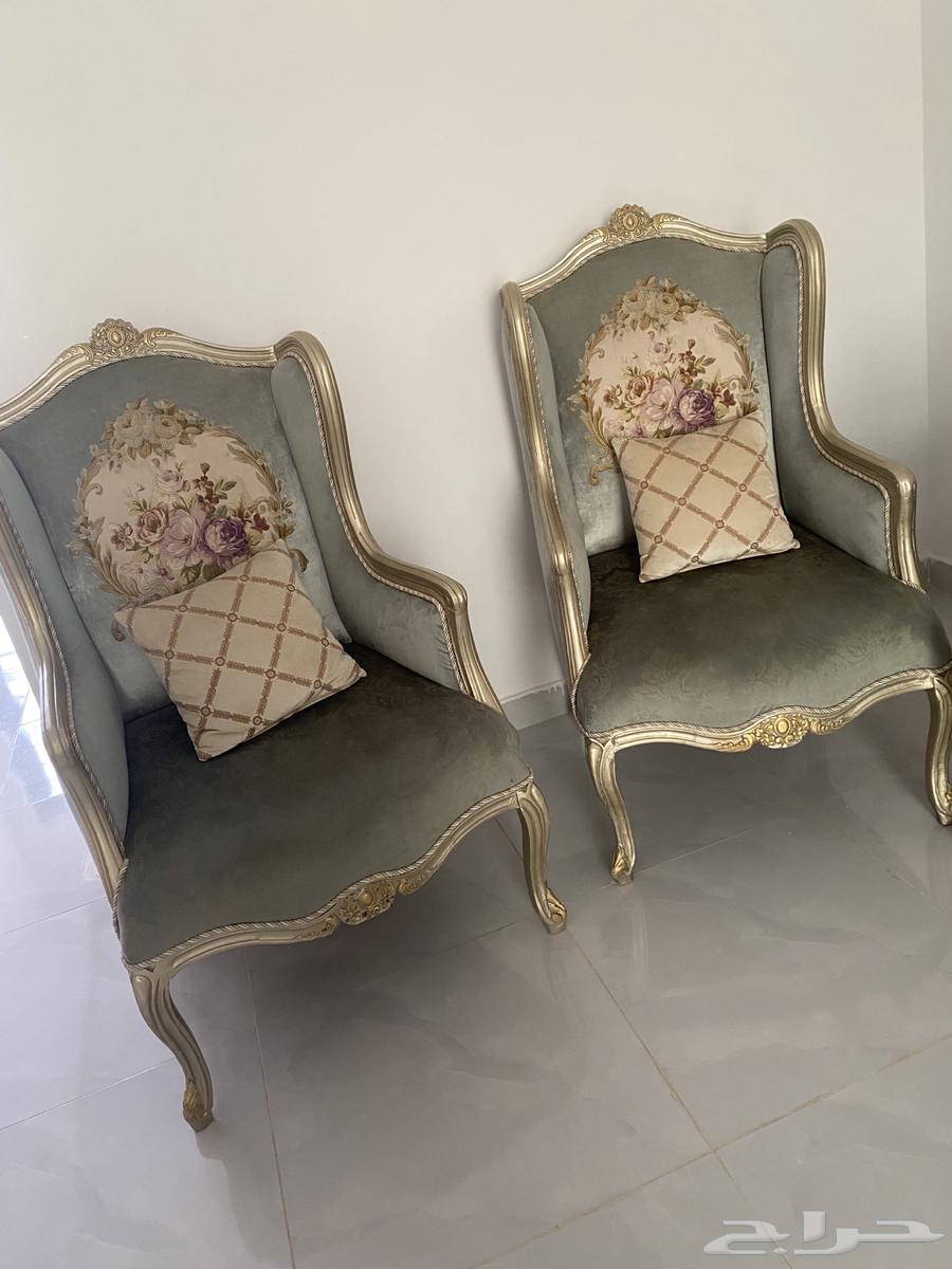 Turkish sofa with carpet, clean use64234974635651112