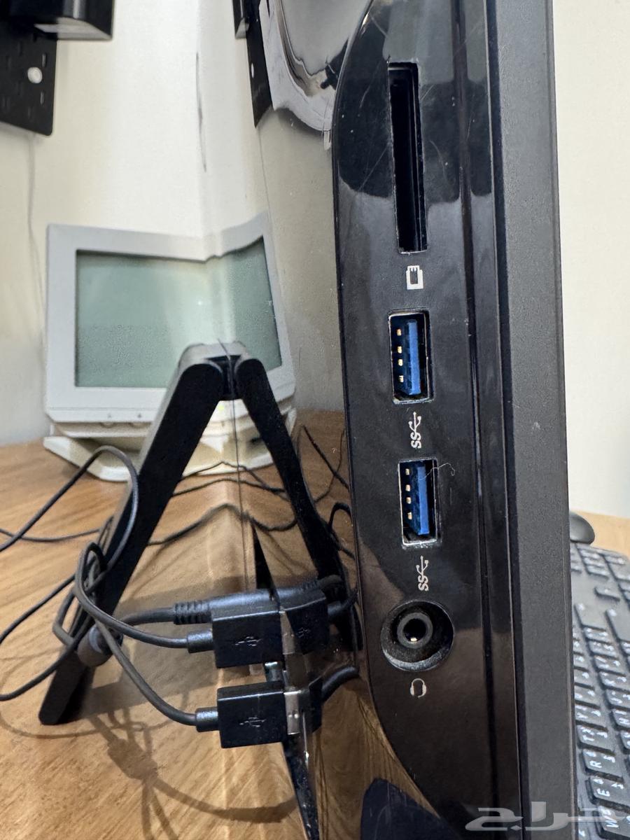 All-in-one desktop computer with touch screen, 16GB RAM64240879449601113