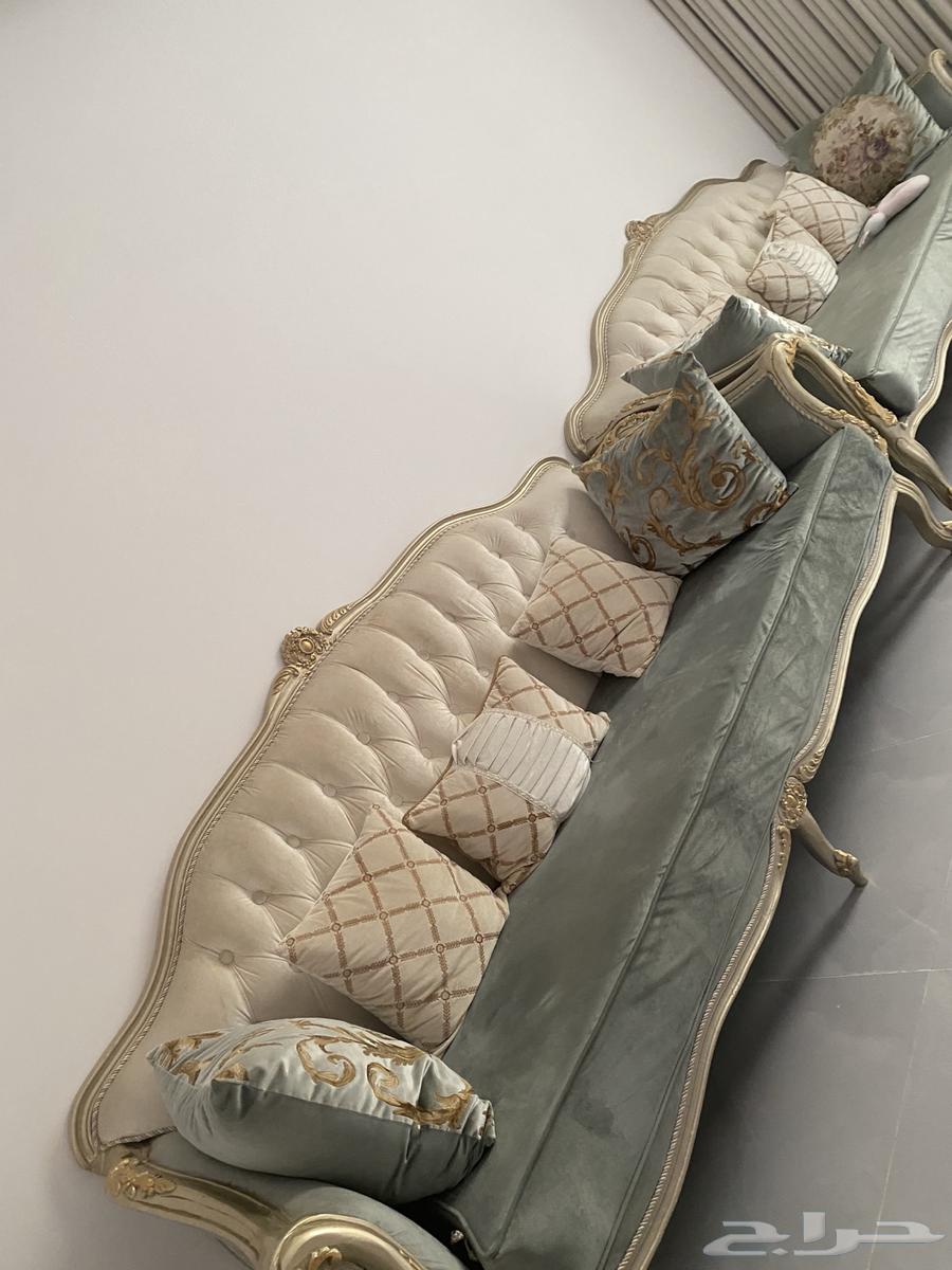 Turkish sofa with carpet, clean use64234974635651111