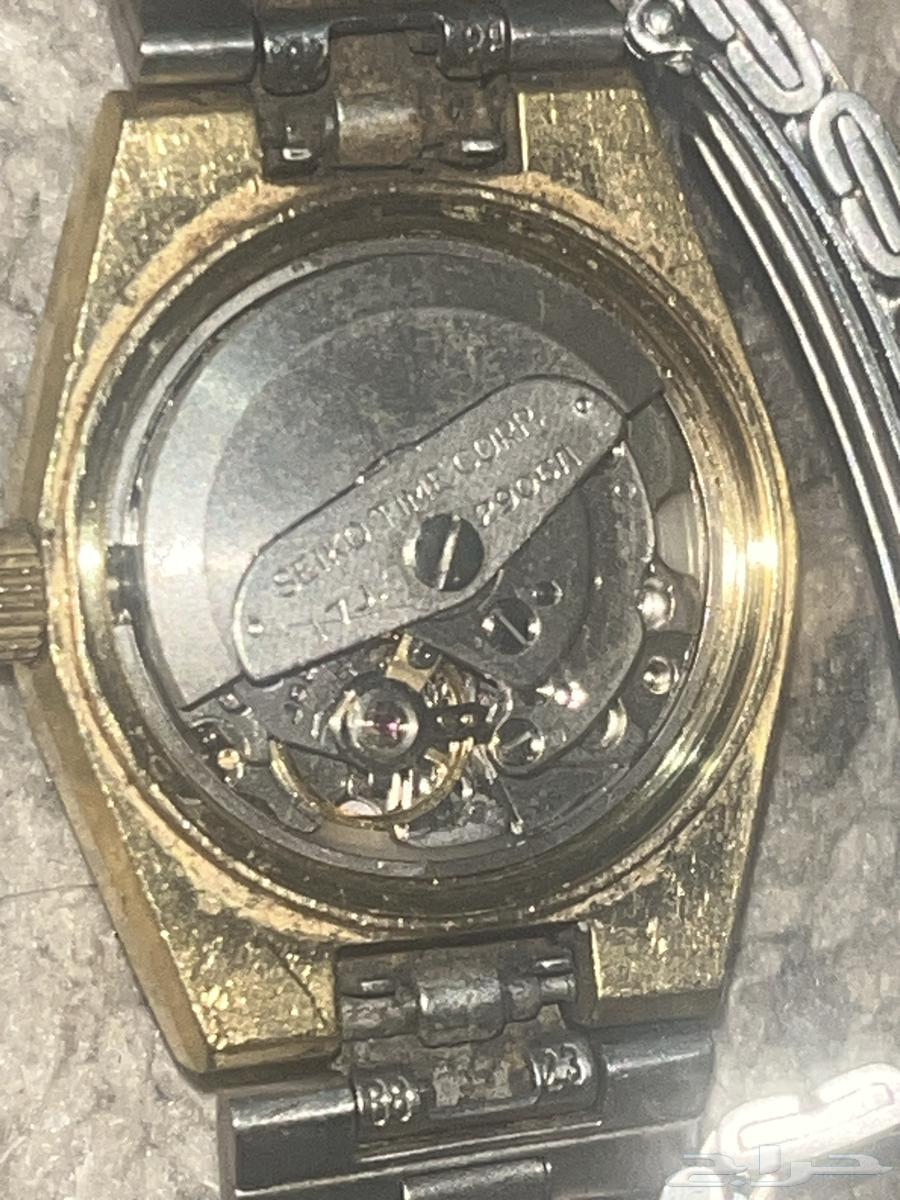 بريدة الساعة سيكو ياباني أتوماتيك فيها أيام عربية64233166966402113