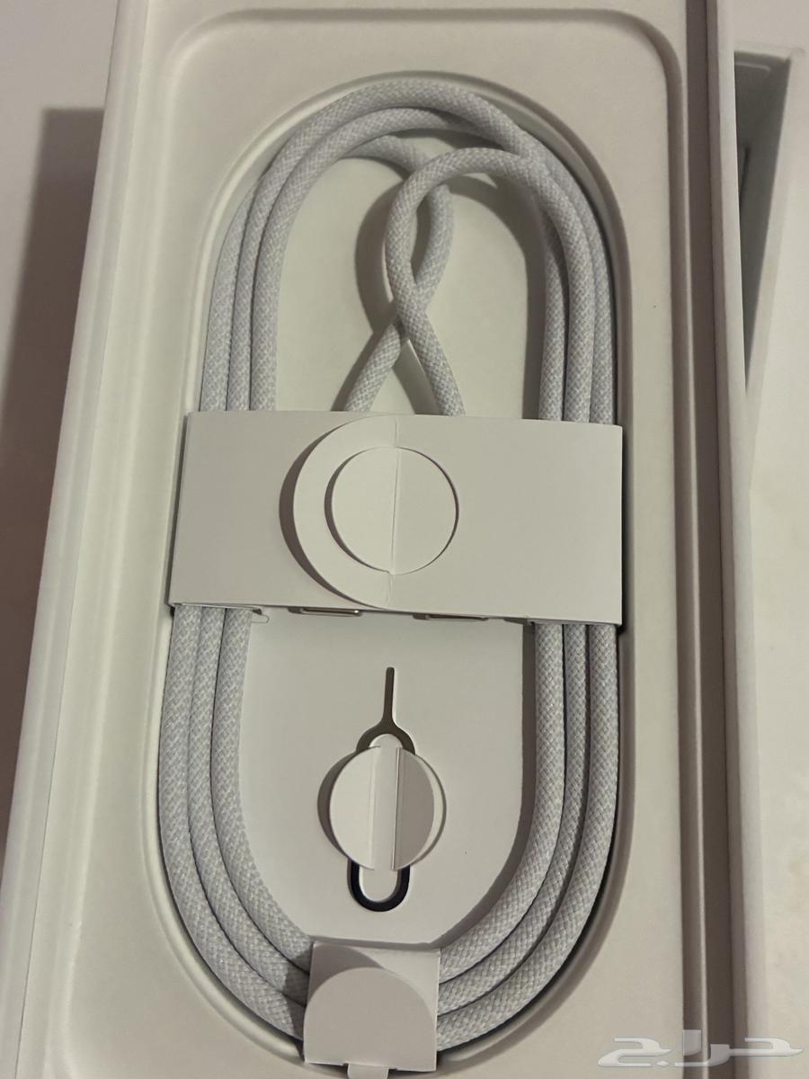 iPhone 16e64251555132674112