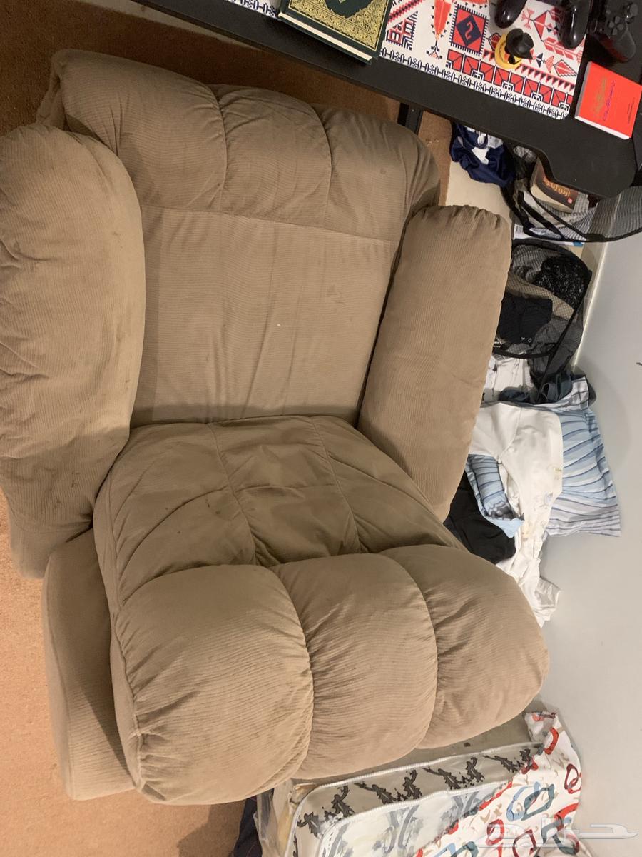 Rocking recliner chair that moves forward and backward, comfortable especially for the back64231850716163112