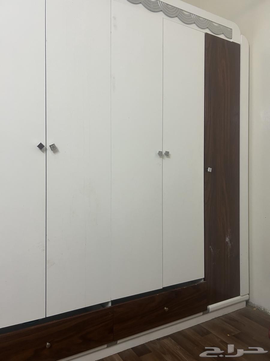 غرفة نوم كلاسيكية للبيع64242811852929111