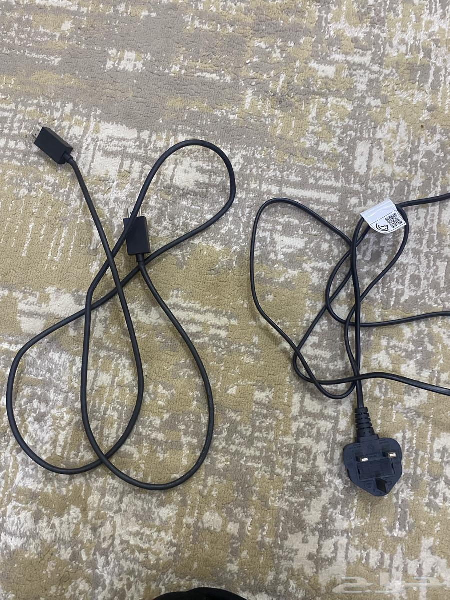 Hello, I'm offering for sale a very clean Sony Five with SIM 150064253286189570113