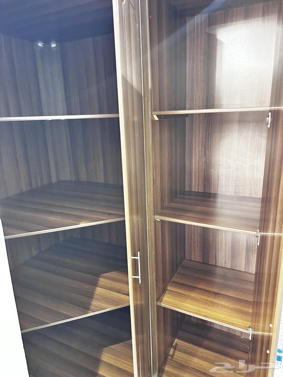 للبيع خزانة دولاب تخزين64249080964866112