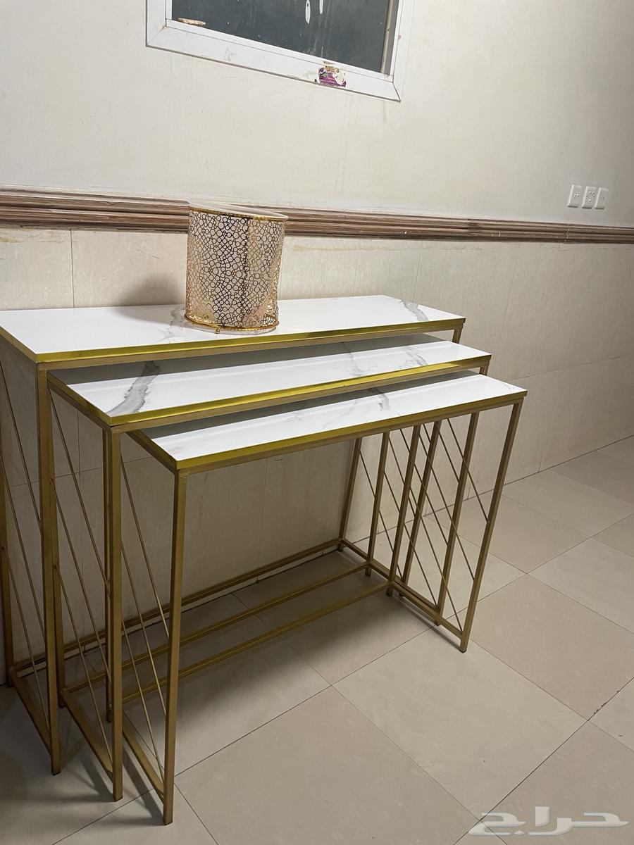 مكتب شبه جديد وطاولات جديده64252799614979110