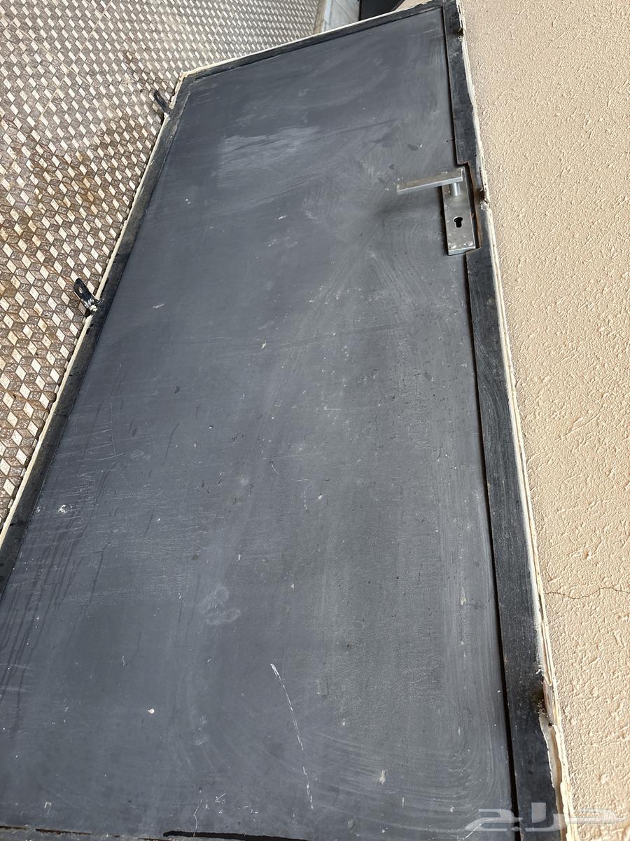 للبيع باب حديد نظيف64248894777475110