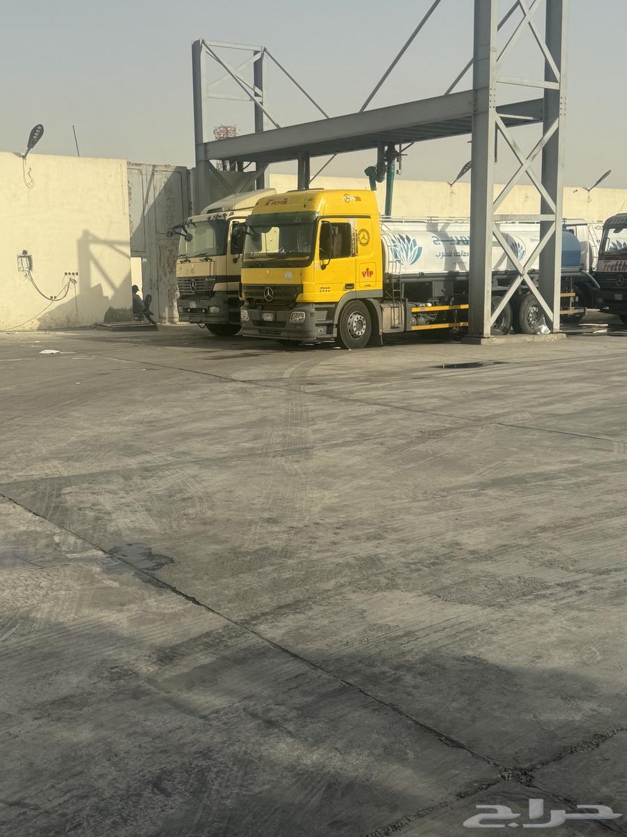 Water tanker with potable water at the cheapest prices. Delivery in the shortest time possible64242811866114112