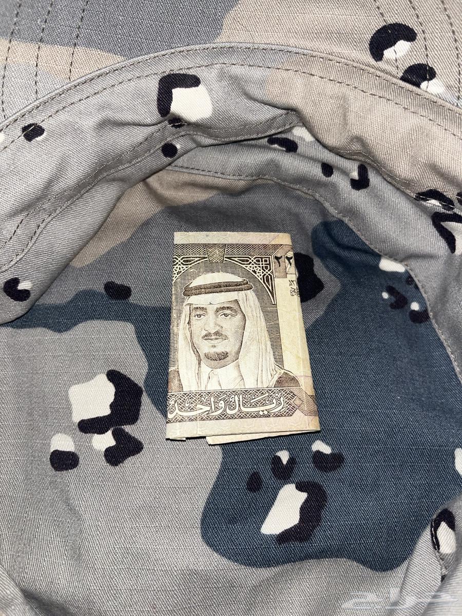 ريال الملك فهد نادر ومسيوم ب40  لايتواصل الا الصامل64256447511681110