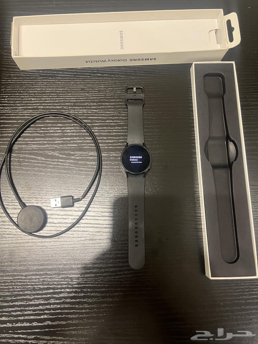 ساعة سامسونج جديد جدا64247161720835110