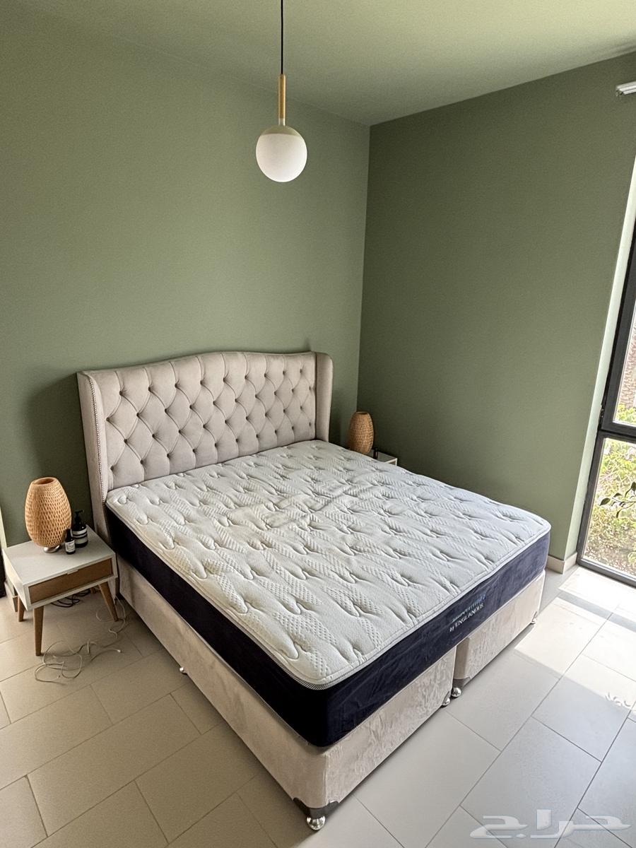 سرير و مفرش فاخر قياس كوين  منجد بقماش سويد64245110383361111