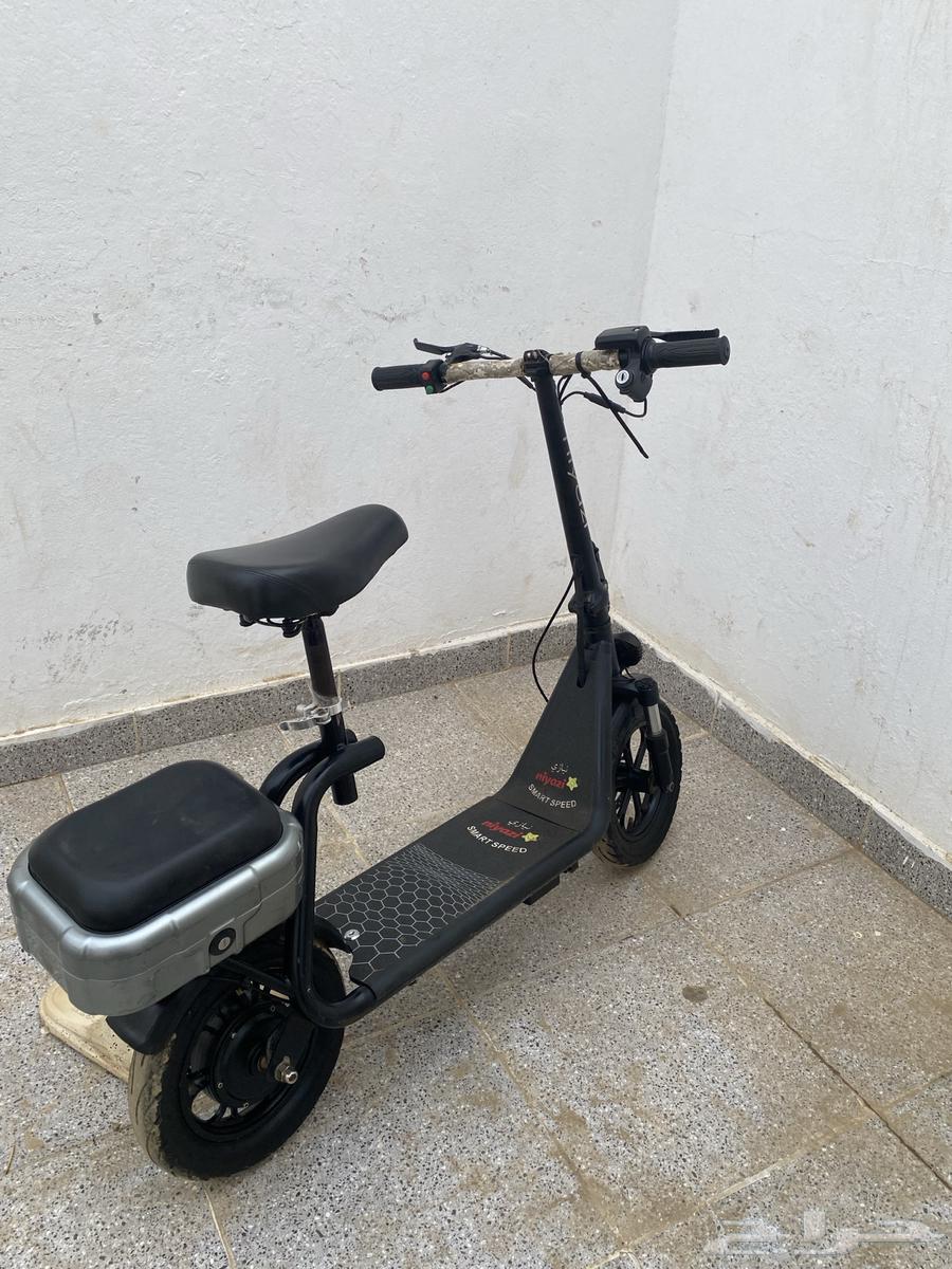 Clean and new Maya scooter except for the frame64232835901443110