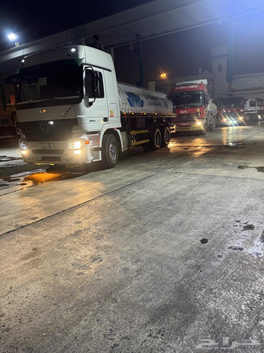 Water tanker with potable water at the cheapest prices. Delivery in the shortest time possible64242811866114114