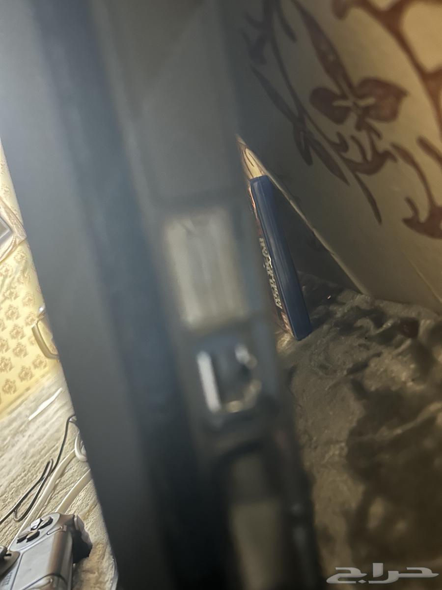 PlayStation 4 bundle with two controllers, light usage64255537139330113