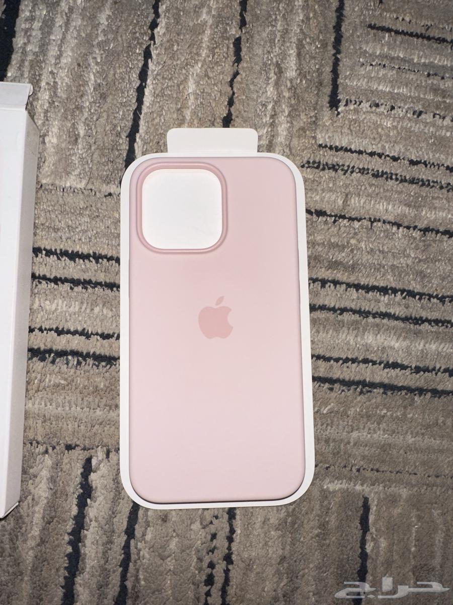كفر آيفون 13 برو ماجيك من أبل شبه جديد64255970880514110