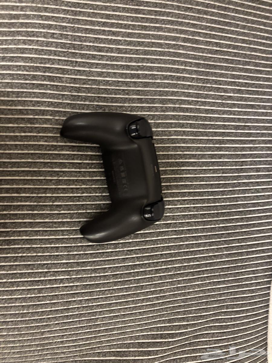 يددت سوني 5اسود للبيع على السوم64248907081345111