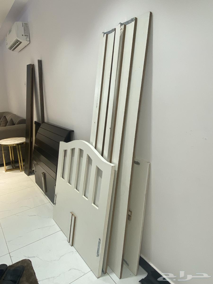 سريرين (ابيض-اسود)64245288919171112