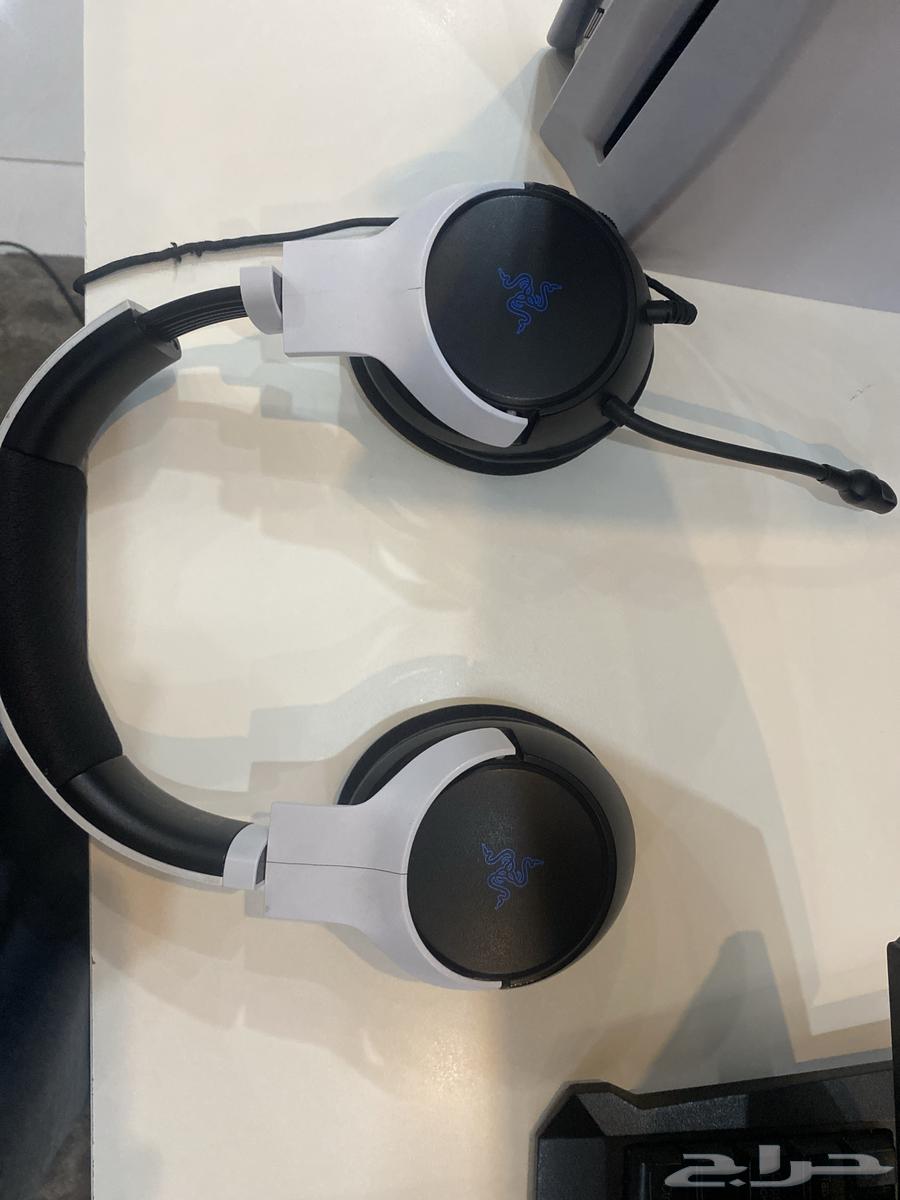 سوني 5 نظيف مع شنطته و يد و سماعة64232993173505113