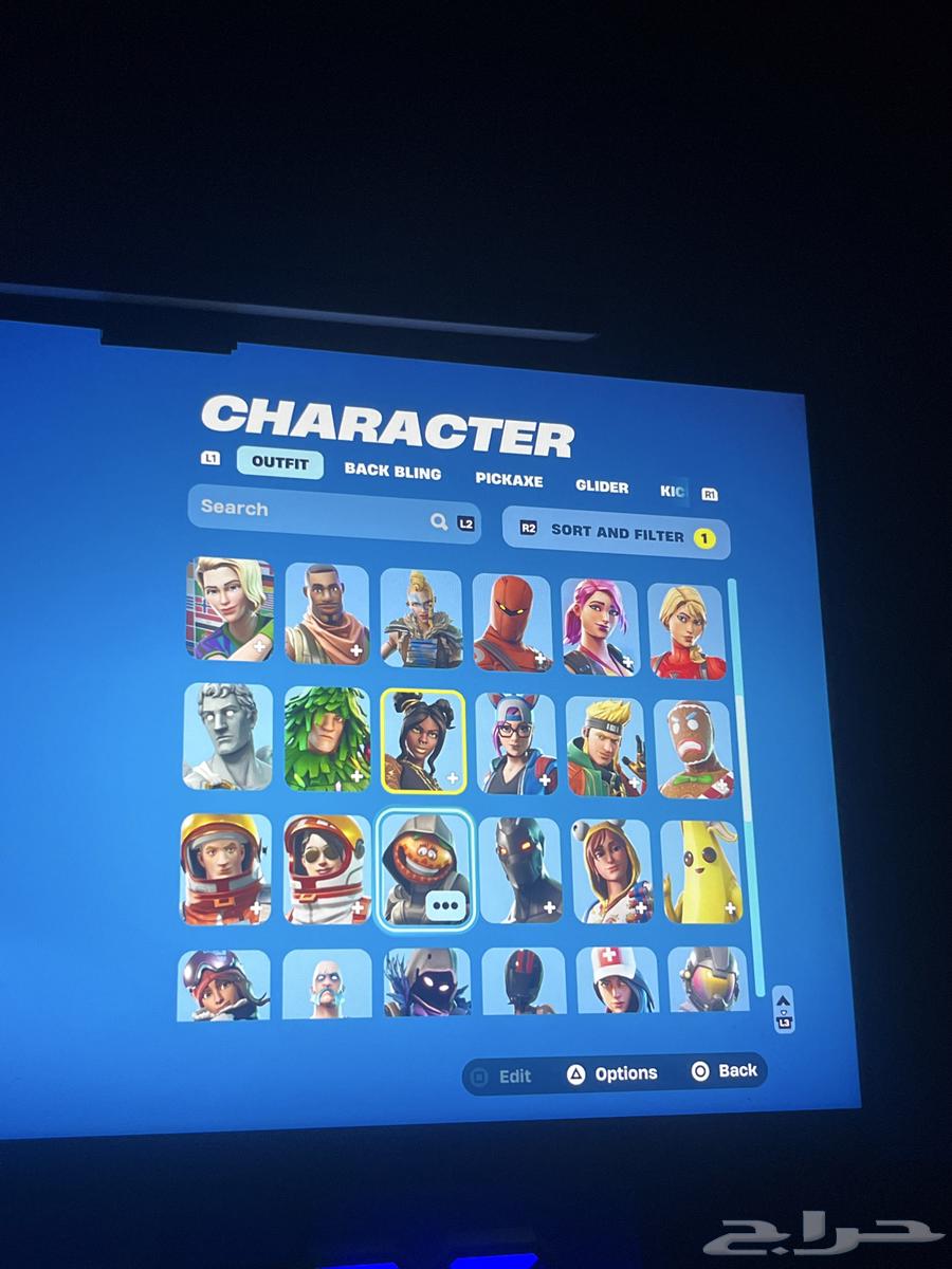 حساب فورت نايت سيزن 4 و3 ماكس وفيه اغراض حلوه مستعجل 10064242264253953111