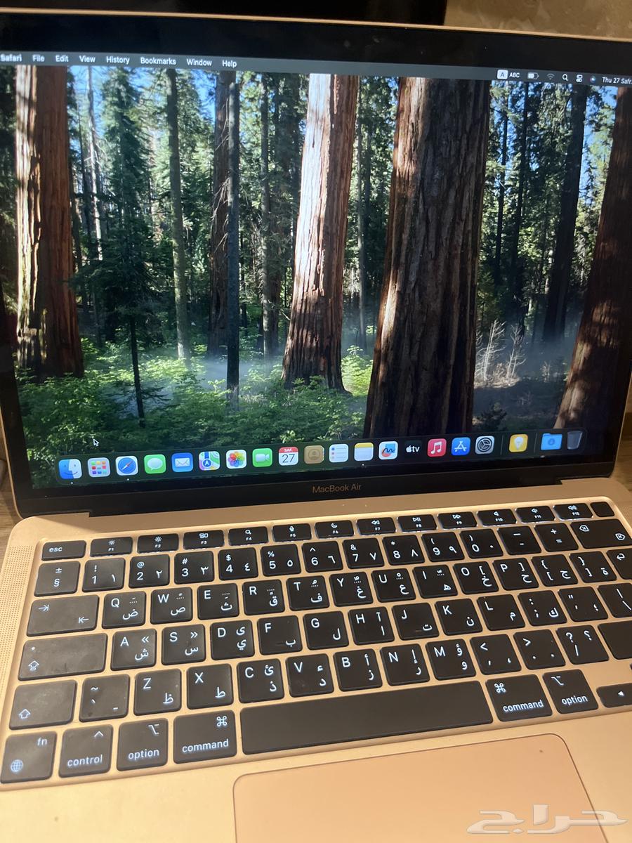 A laptop computer from Apple64248093736065113