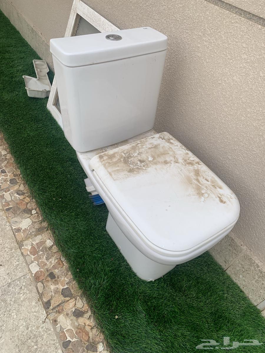 كرسي افرنجي اللي عالجدار64247921934337110