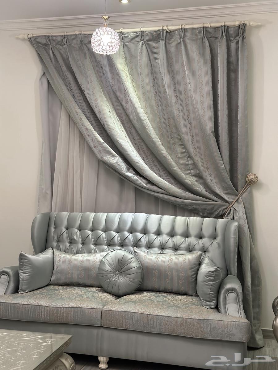 Sofa set with curtain64235325830018111