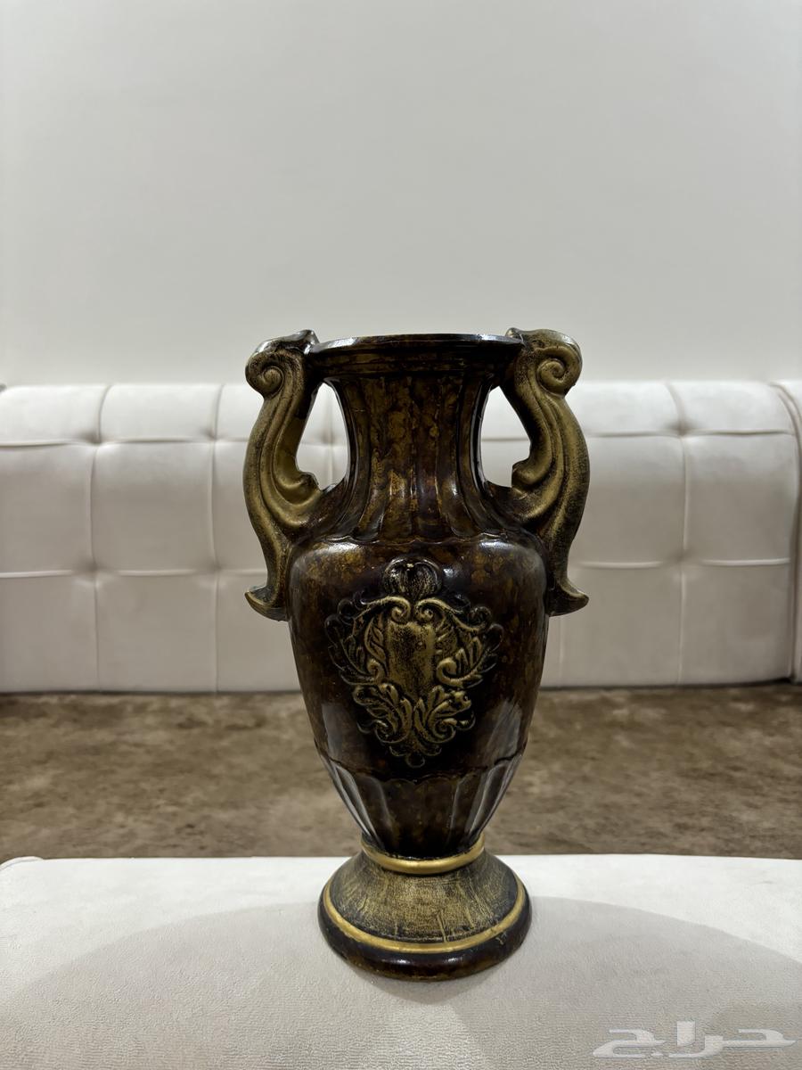 للبيع فازة ( مزهرية )64250928251394114