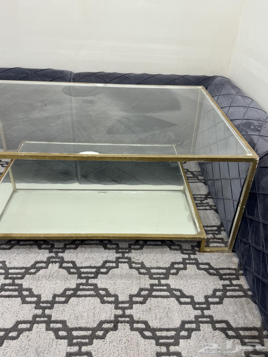 طاولة للبيع السعر قابل للتفاوض64235325534209113