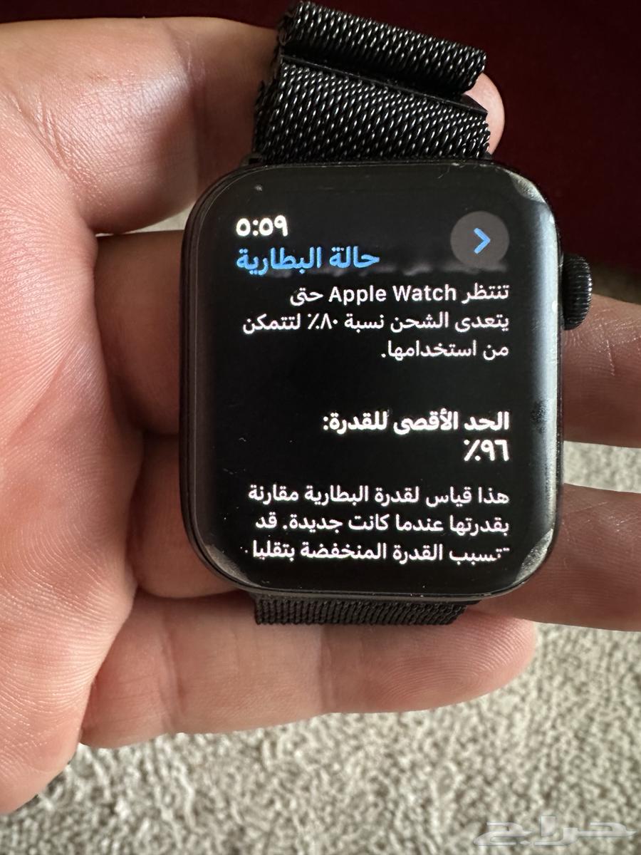 ساعة ابل SE64249244857602111