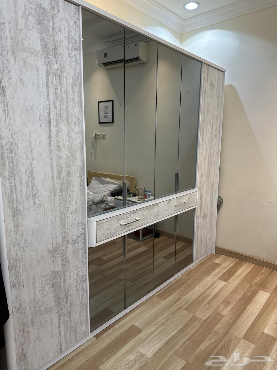 Large wardrobe for sale in Hail, clean and in excellent condition64252480855043110