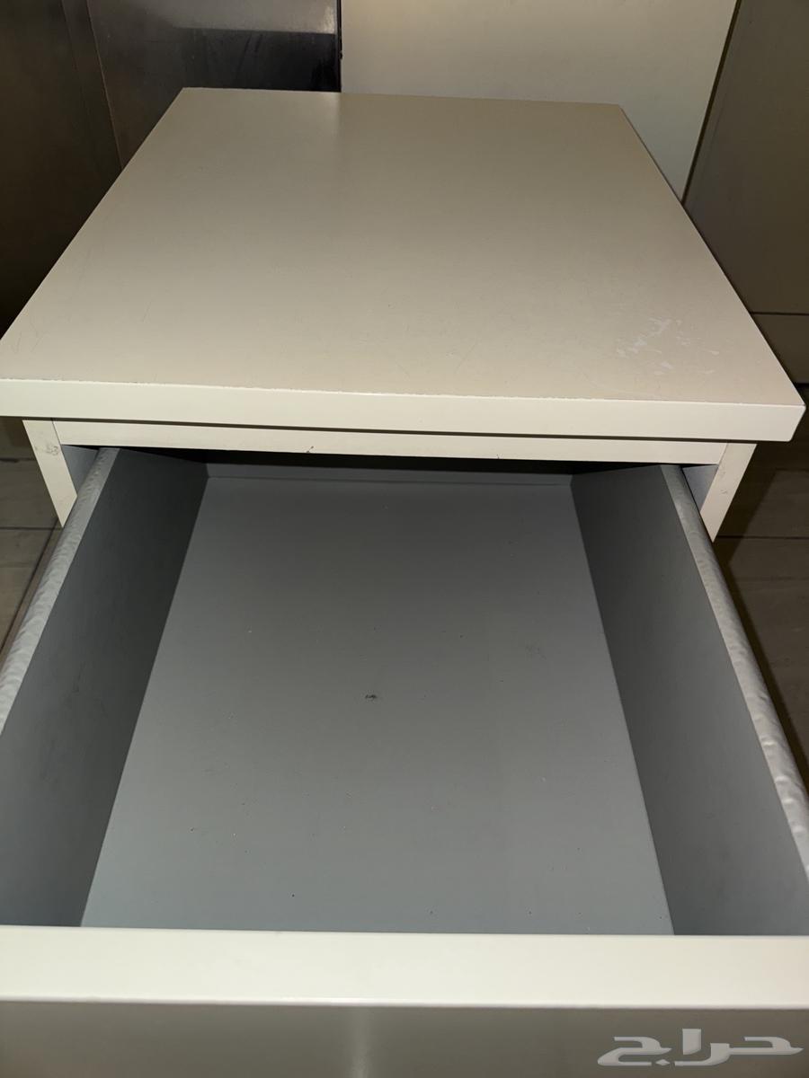 طاولة جانبيه64256447646209111