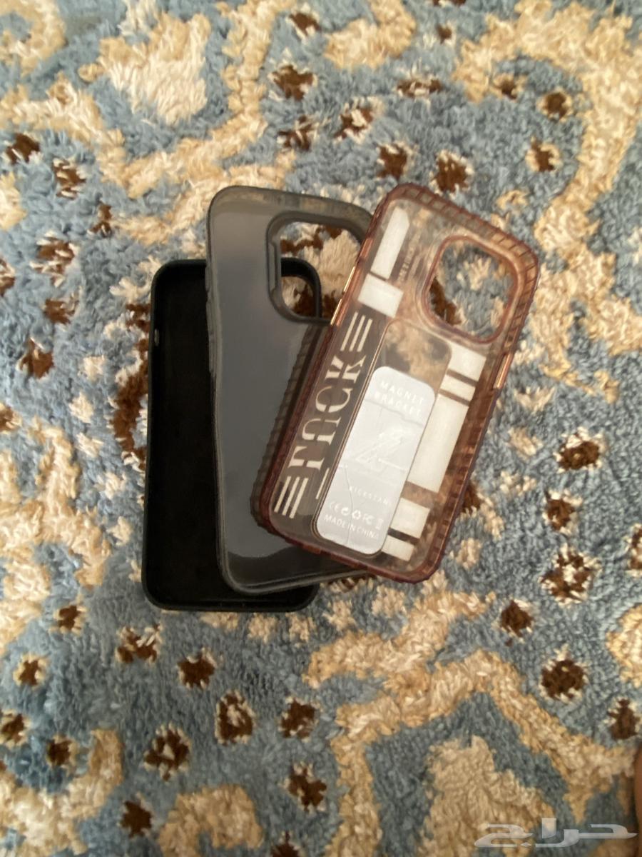 3جرابات ب20   الجراب الأول آيفون 14برو. ثاني أيفون 15برو.ا64242998317442110