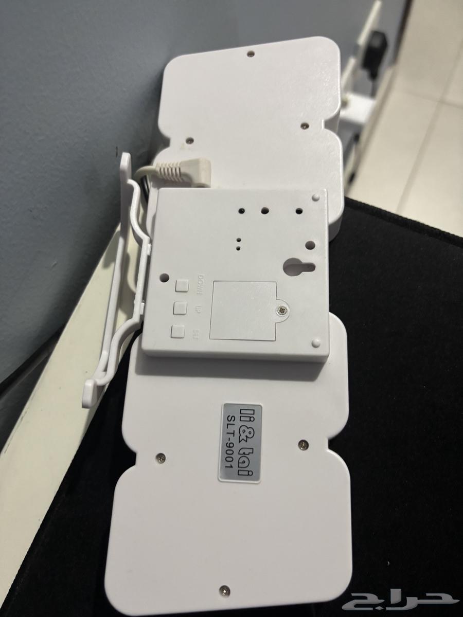 سماعة قيمنق سلك ونضيفه كما هي واضحه ب الصوره وللبيع نضيف64235771851779113