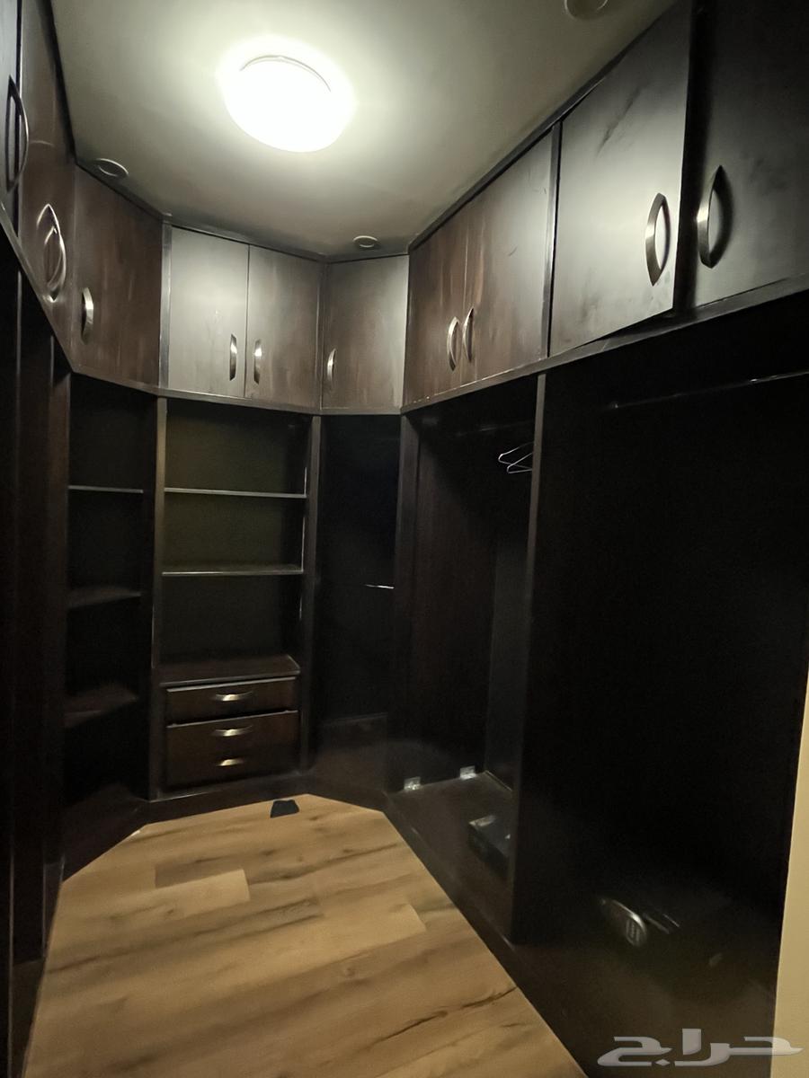 بيع دولاب (Walk-in Closet) فاخر64252480331393113